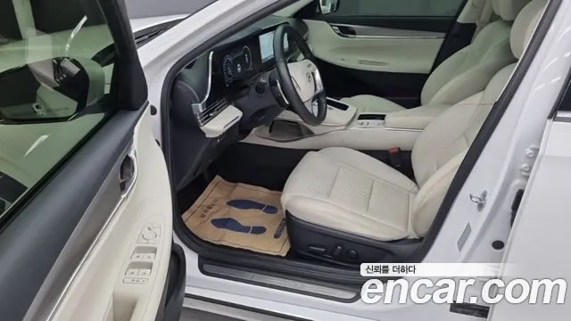 Hyundai Grandeur New — Фото автомобиля 10