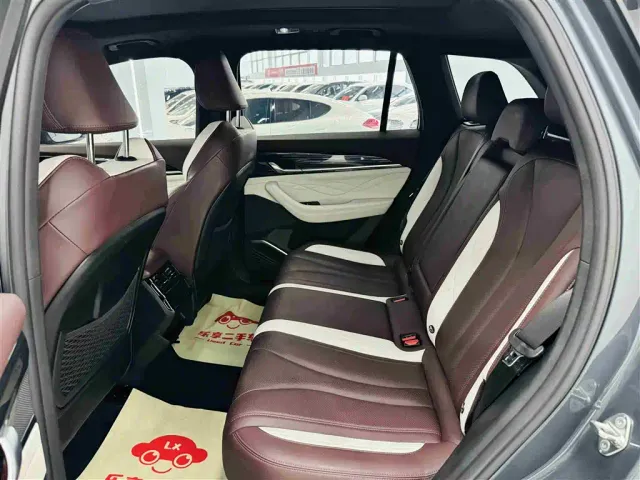 Geely Xingyue L — Фото автомобиля 18