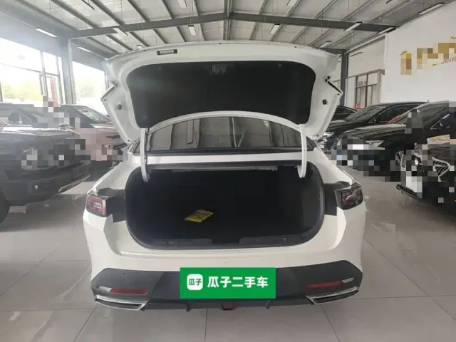 Changan Lamore — Фото автомобиля 14