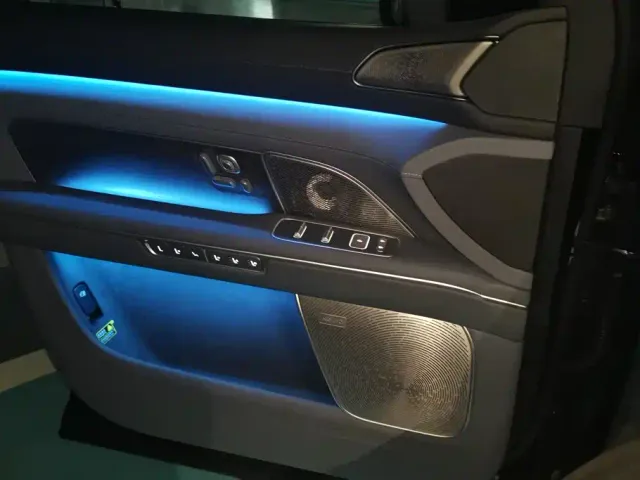 Nio ES8 — Фото автомобиля 7