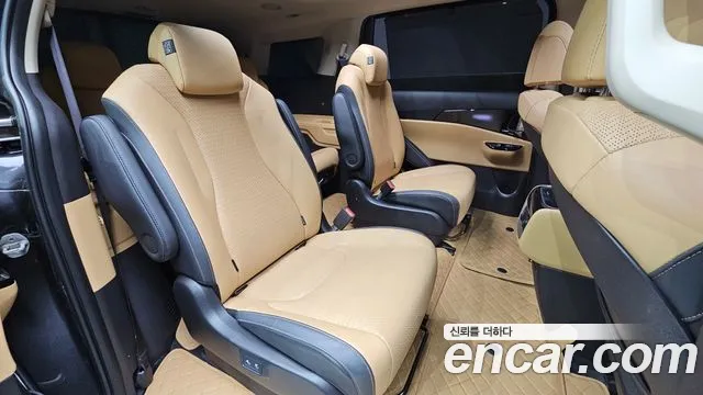 Kia Carnival Generation 4 — Фото автомобиля 19