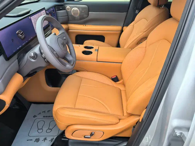 IM Motors LS8 — Фото автомобиля 5