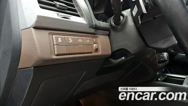 KG_Mobility_Ssangyong Rexton All Rexton Дизель 2.2 4WD — Фото автомобиля 15