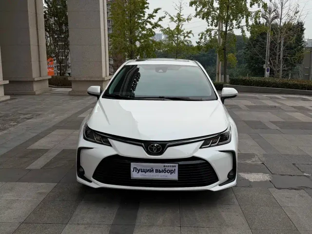 Toyota Corolla — Фото автомобиля 2