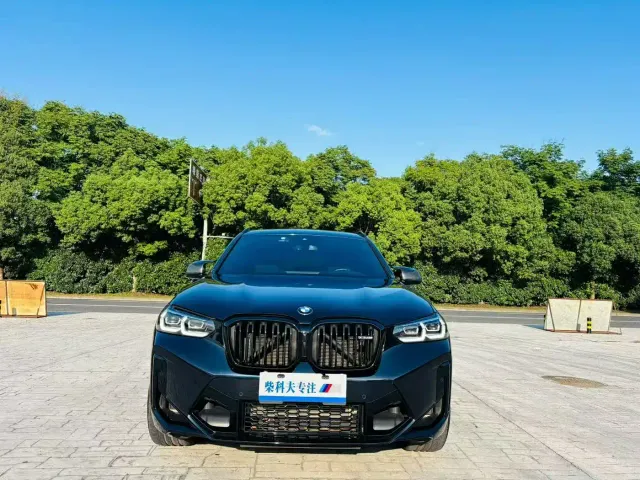 Фотография автомобиля — BMW X3 M