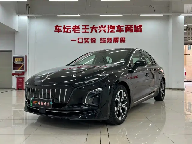 Фотография автомобиля — Hongqi E-QM5