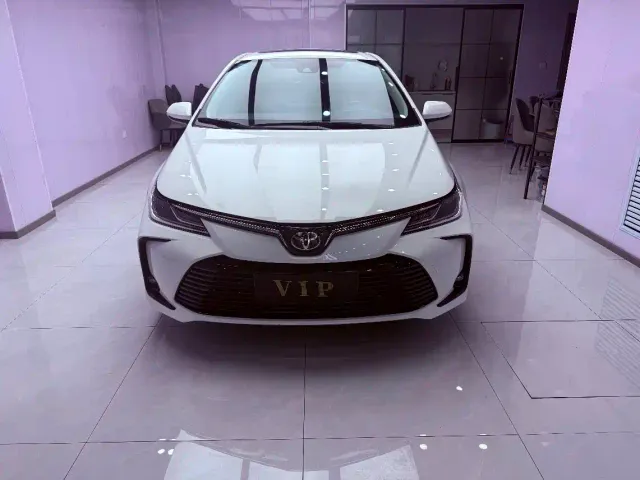 Toyota Corolla — Фото автомобиля 2