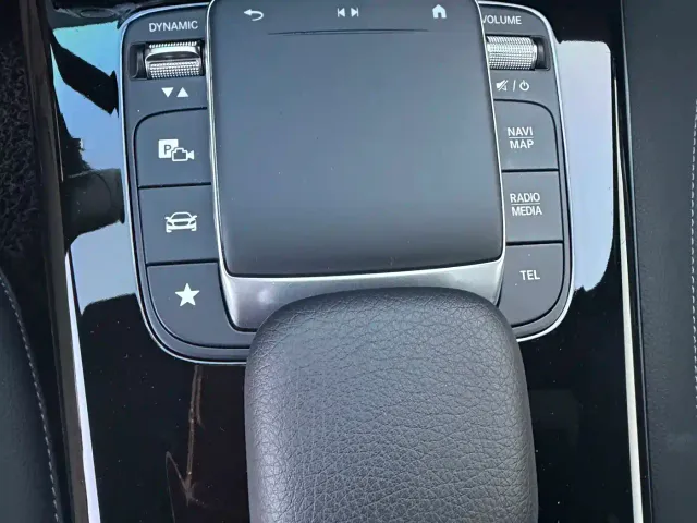 Mercedes-Benz A-Class — Фото автомобиля 11