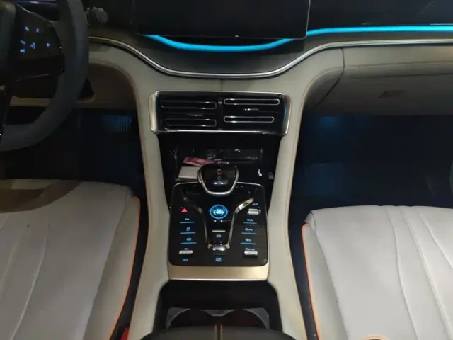 BYD Song PLUS — Фото автомобиля 16
