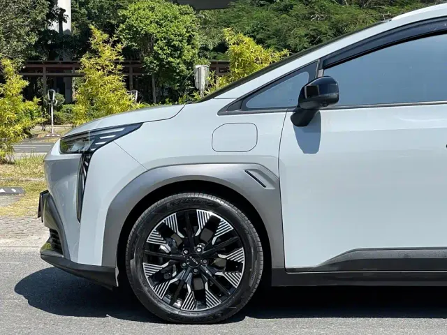 GAC Aion Y — Фото автомобиля 5