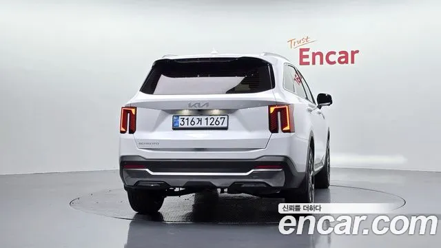 Kia Sorento — Фото автомобиля 4