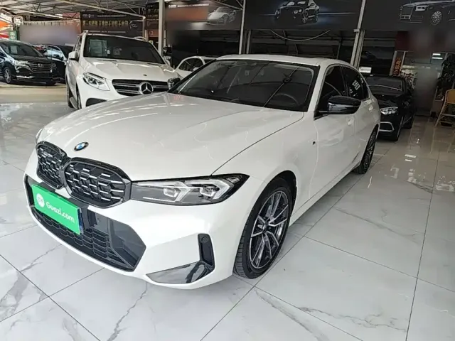 Фотография автомобиля — BMW 3 Series