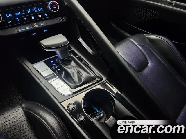Hyundai Avante CN7 — Фото автомобиля 14