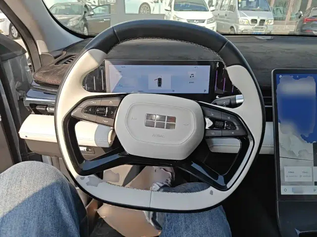 Geely Galaxy L6 — Фото автомобиля 10