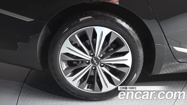 Kia K8 K8 Hybrid — Фото автомобиля 5