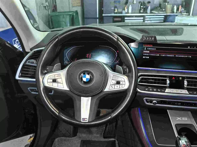 BMW X5 — Фото автомобиля 10