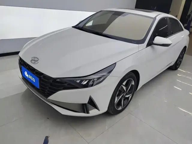 Фотография автомобиля — Hyundai Elantra