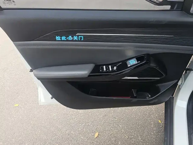Geely Galaxy L6 — Фото автомобиля 7