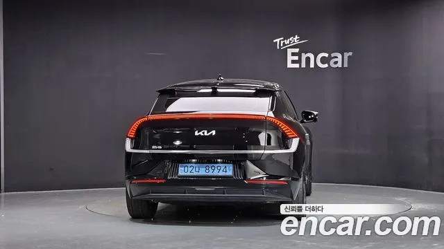 Kia EV6 — Фото автомобиля 4