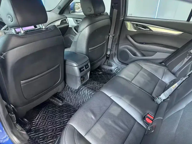 Cadillac CT5 — Фото автомобиля 11