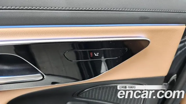 Mercedes-Benz E-Class — Фото автомобиля 29