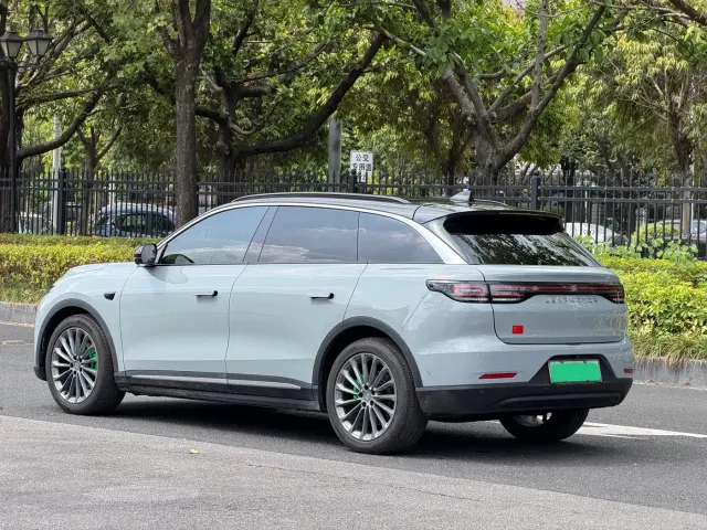 Leapmotor C11 — Фото автомобиля 17