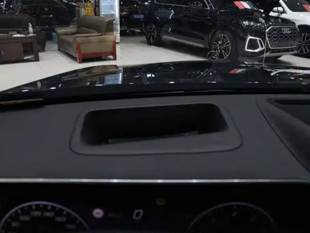 Mercedes-Benz S-Class — Фото автомобиля 20