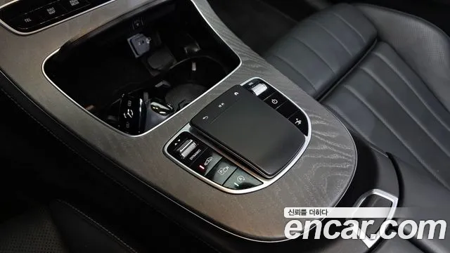 Mercedes-Benz E-Class W213 — Фото автомобиля 19