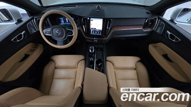 Volvo XC60 2nd Gen — Фото автомобиля 10