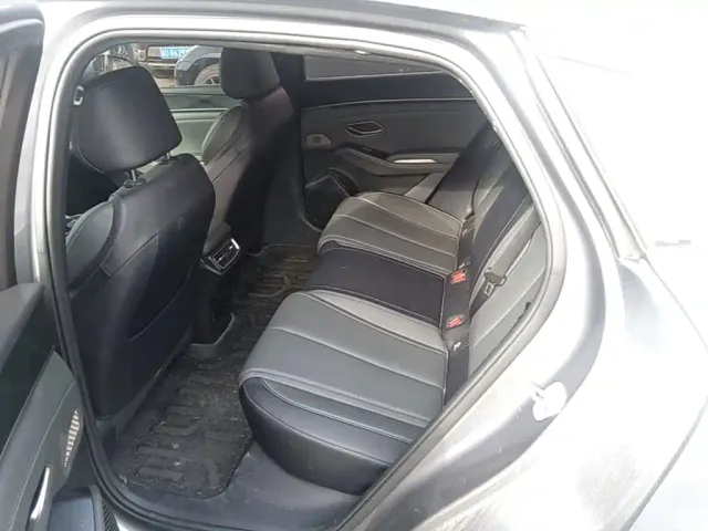 BYD Qin L — Фото автомобиля 16