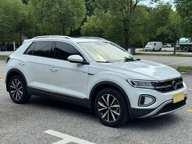 Volkswagen T-Roc — Фото автомобиля 4