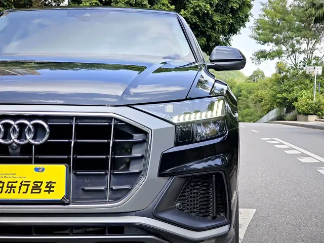 Audi Q8 — Фото автомобиля 5