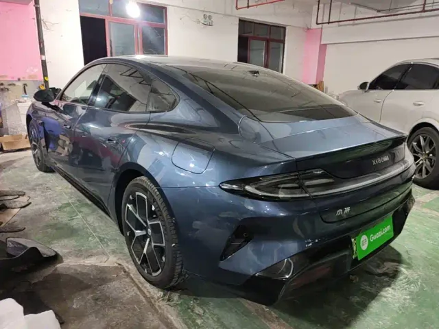Xiaomi SU7 — Фото автомобиля 4
