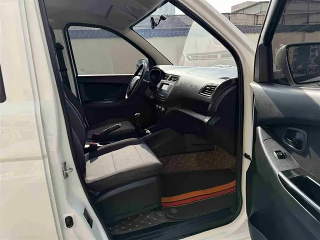 Changan Ono S — Фото автомобиля 6
