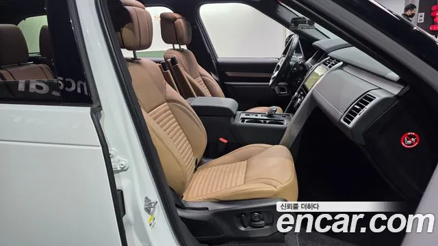 Land Rover Discovery — Фото автомобиля 10