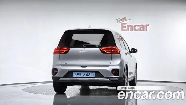 Kia Niro Niro Plus Air — Фото автомобиля 3