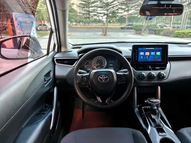 Toyota Corolla Cross — Фото автомобиля 9
