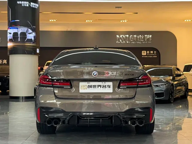 BMW 5 Series — Фото автомобиля 4