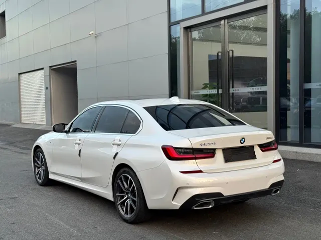 BMW 3 Series — Фото автомобиля 19