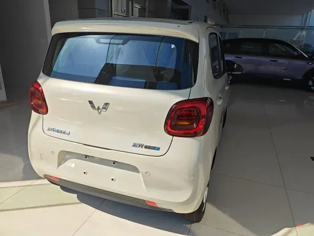 Wuling Hongguang Mini EV — Фото автомобиля 5