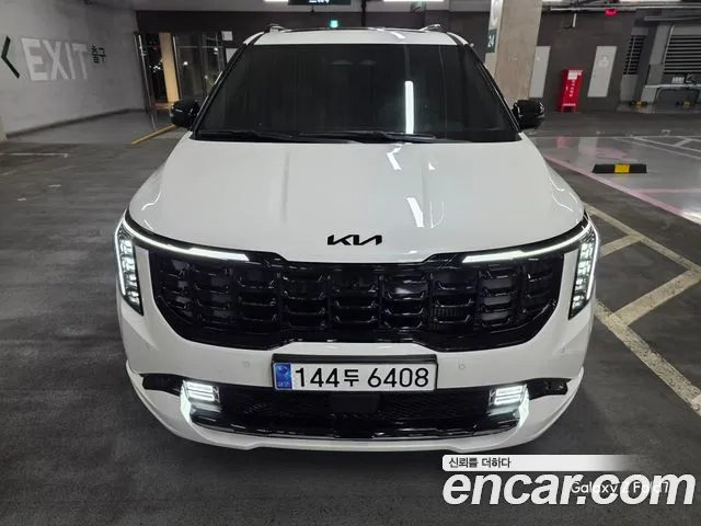 Kia Canival Новый Carnival 4 поколение Дизель 9 мест Signature — Фото автомобиля 2