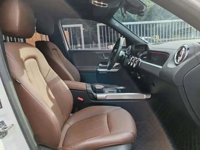 Mercedes-Benz GLB-Class — Фото автомобиля 12