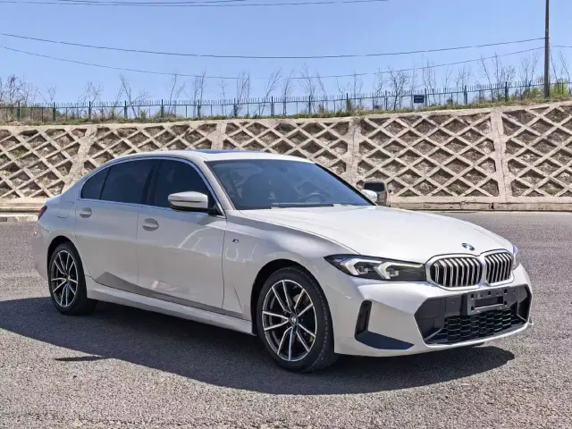 BMW 3 Series — Фото автомобиля 3