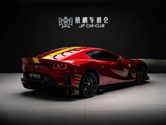 Ferrari 812 — Фото автомобиля 11