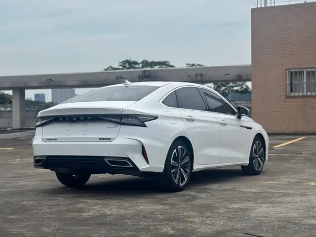 Chery Arrizo 8 — Фото автомобиля 9