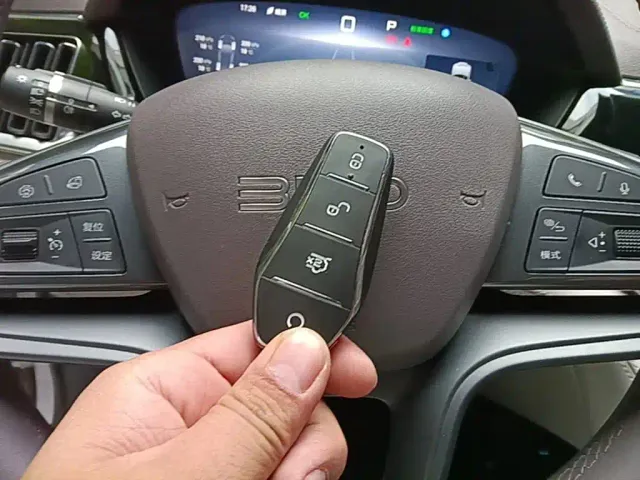 BYD Song PLUS — Фото автомобиля 8