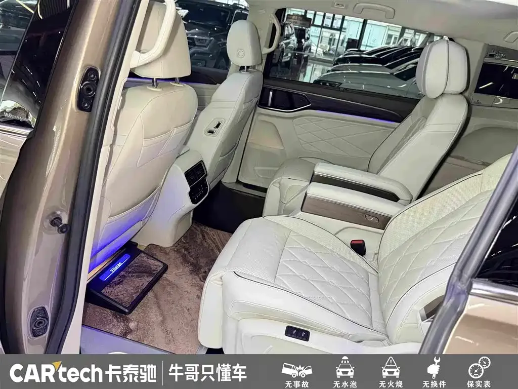 Volkswagen Viloran 2022 380TSI Premium Edition — Фото автомобиля 25