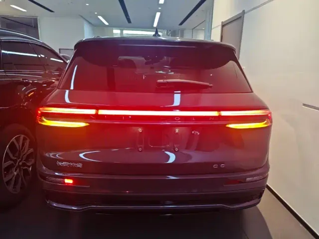 Lincoln Corsair — Фото автомобиля 5