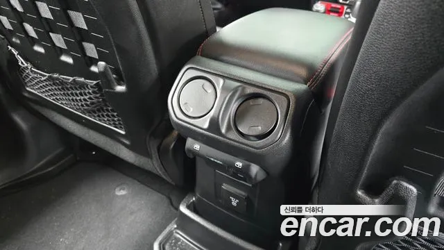 Jeep Wrangler Wrangler (JL) 2.0 Rubicon 4 двери Limited Edition Rain — Фото автомобиля 19