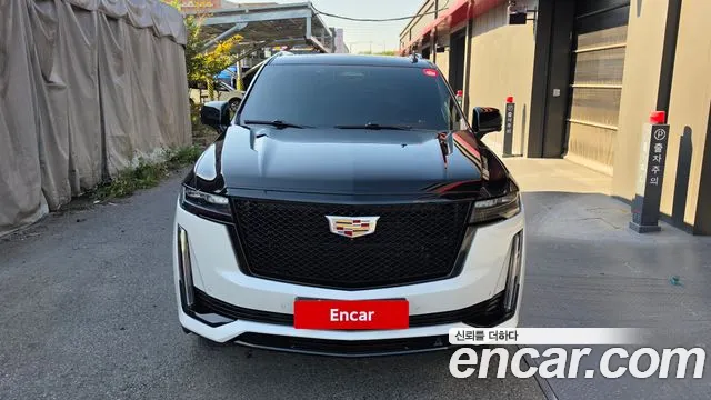 Cadillac Escalade 5th Gen — Фото автомобиля 3